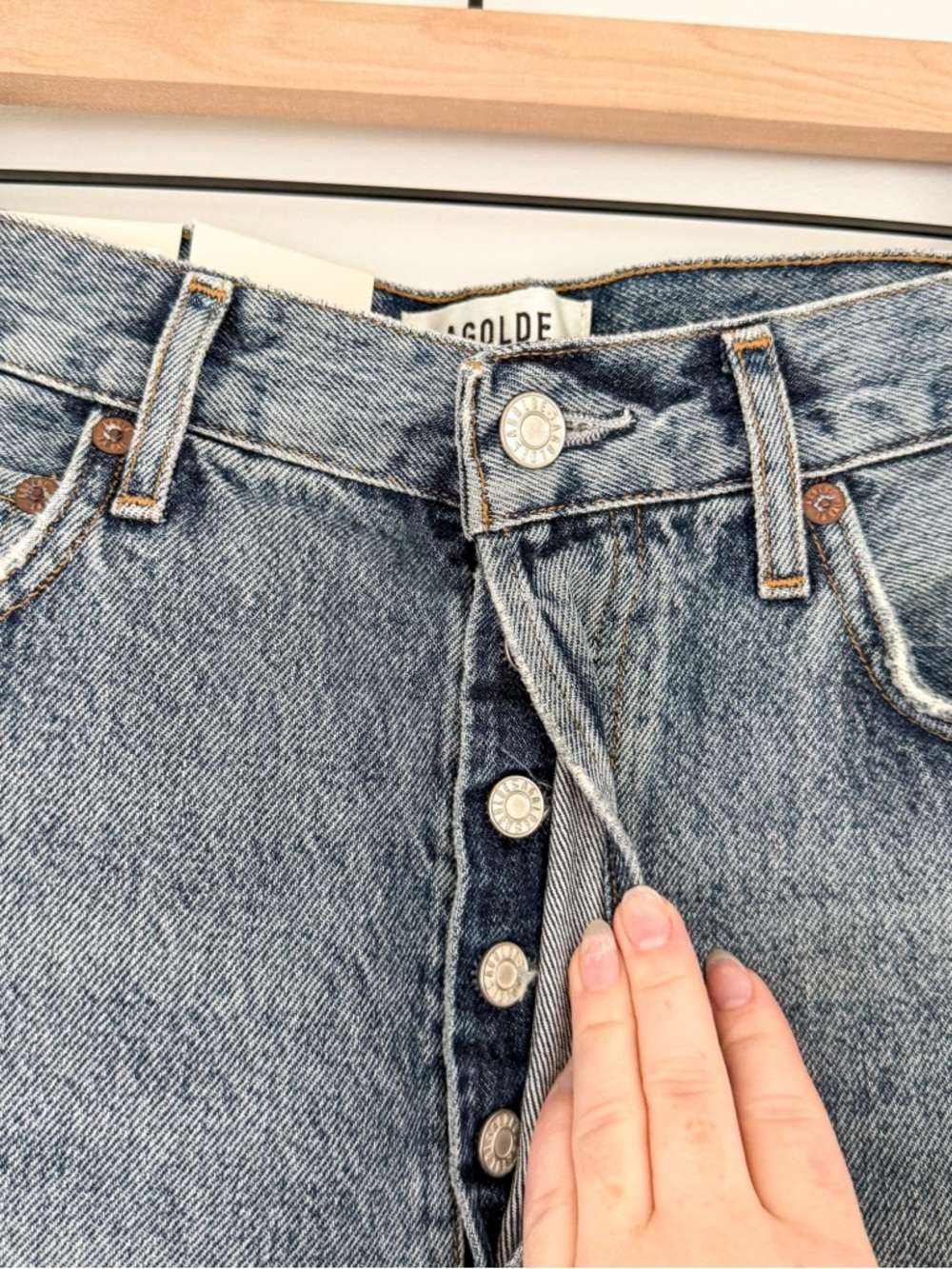AGOLDE 90s Pinch Waist High Rise Straight Jeans Size 26 Distressed Light Wash - Picture 4 of 11